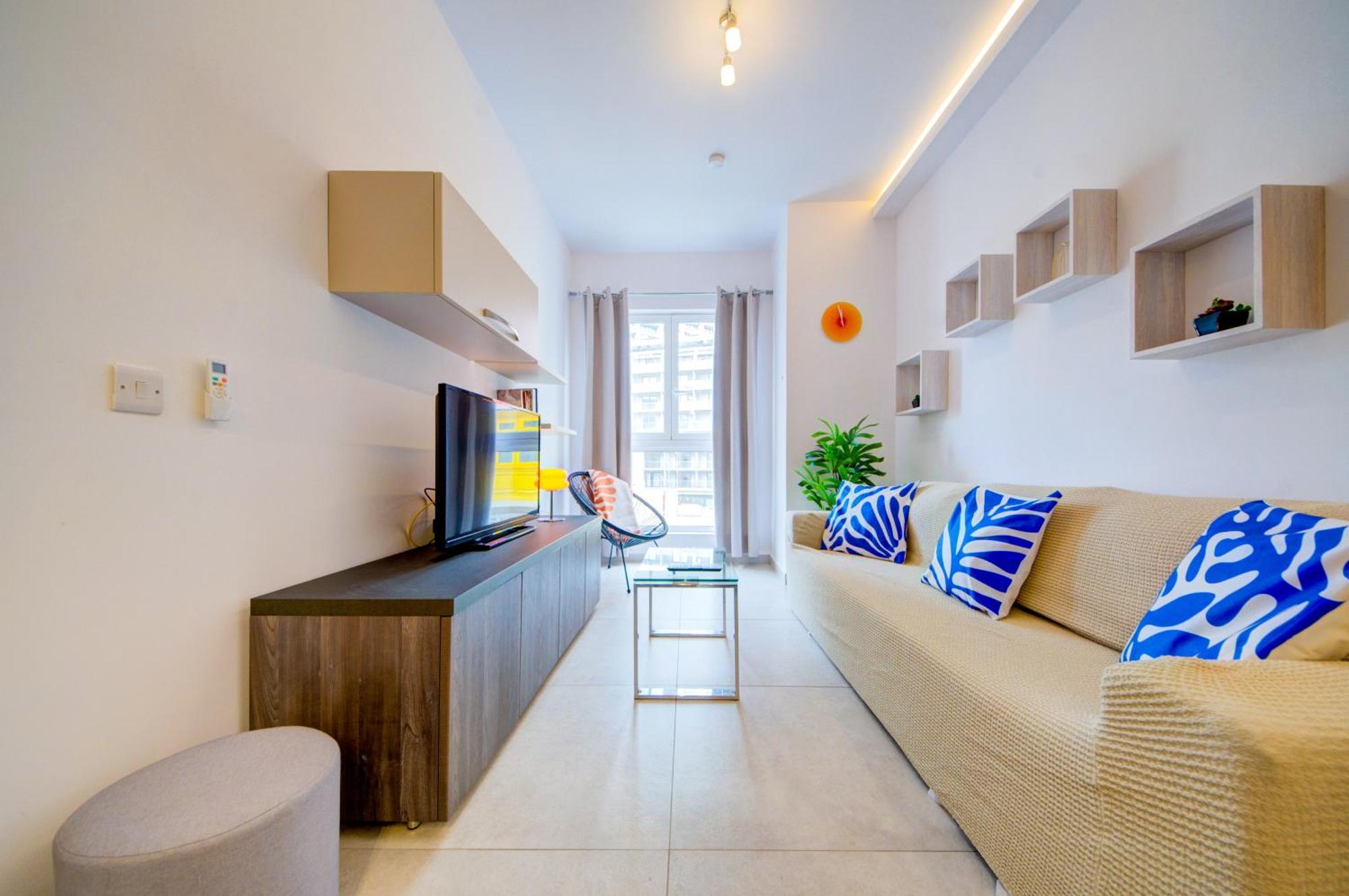 Amazing Location In St Julian's, Paceville 2 Bedroom, With Balcony By Vaganza * Saint Julian's